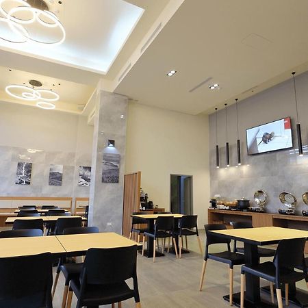 Ket Hotel Yuli Ngoại thất bức ảnh