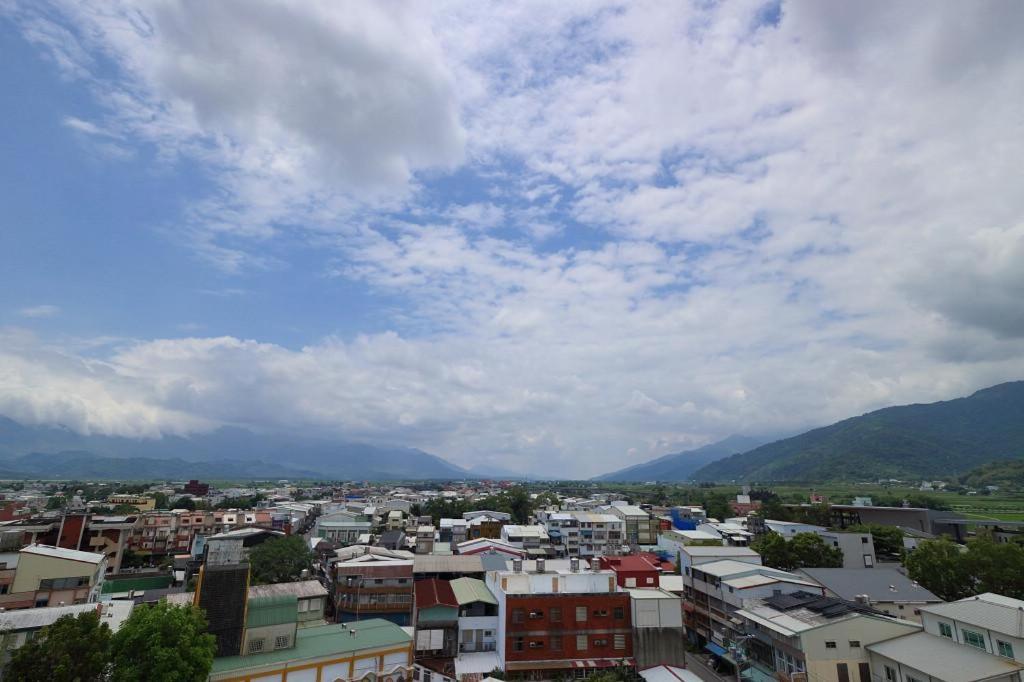 Ket Hotel Yuli Ngoại thất bức ảnh