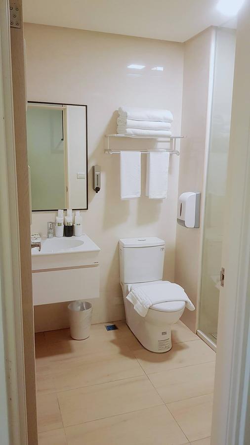 Ket Hotel Yuli Ngoại thất bức ảnh